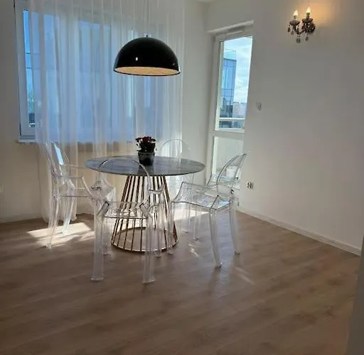 Glamour Apartment In Ochota