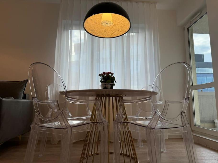 Apartment Glamour In Ochota